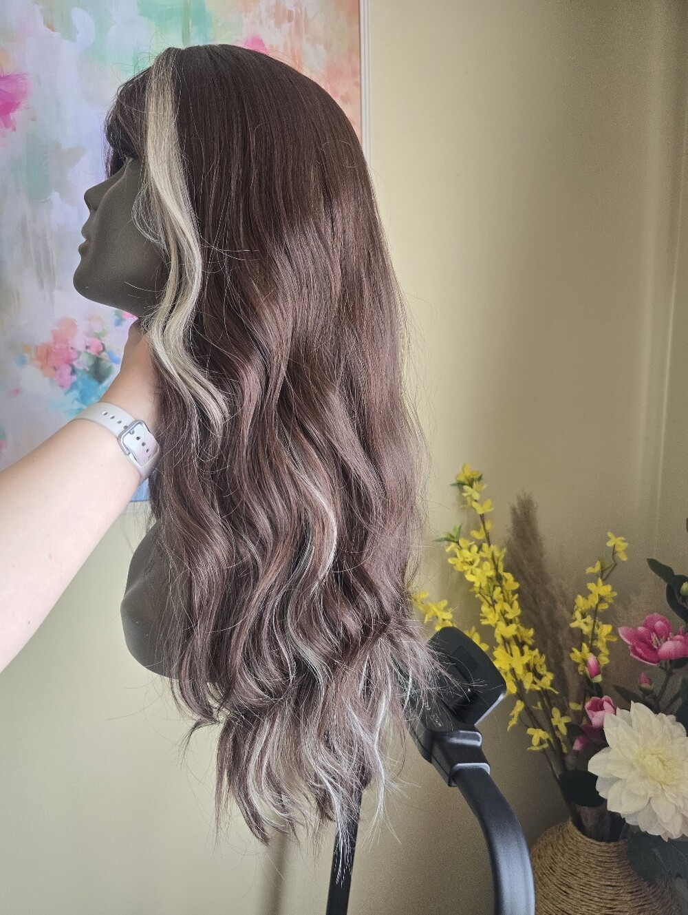 Brunette w/Platinum Streak Wavy 28" Wig NEW